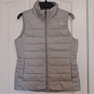 The North Face Quilted Puffer Vest - light Gray womans size small